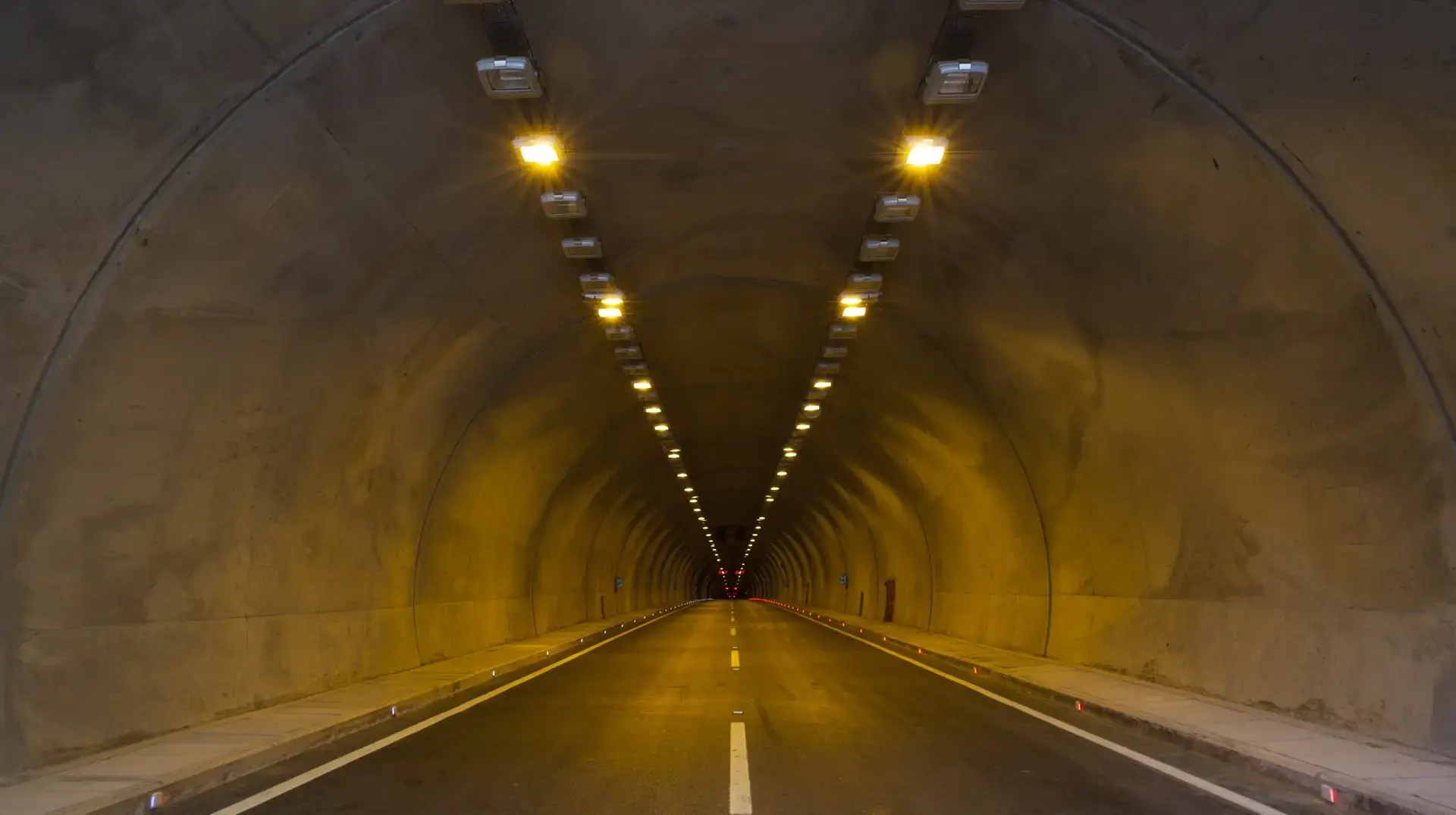 Tunnel