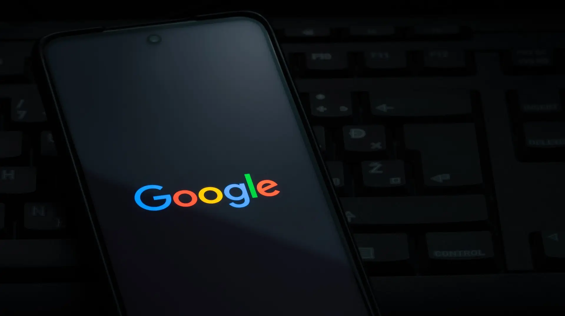 Ljubljana,,Slovenia,-,21,January,2023:,Google,Logo,On,Smartphone