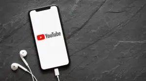 Riga,,Latvia,-,March,25,,2018:,Latest,Generation,Iphone,X