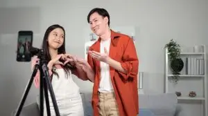 "asian,Young,Couple,Ers,Are,Making,Video,Dancing,Via,Smartphone