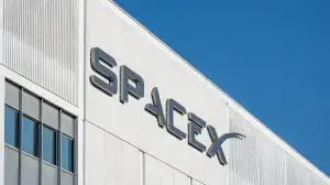 Hawthorne,,United,States,-,Jul,22,,2022:,The,Spacex,Headquarters