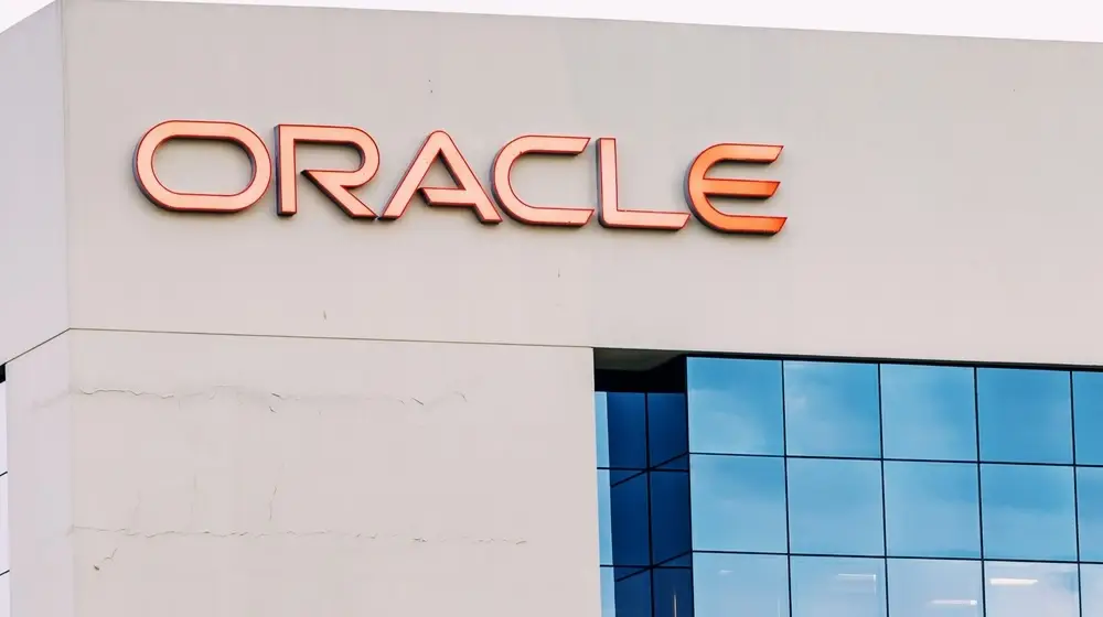 19,January,2023,,Dubai,,Uae:,Oracle,Sign,At,The,Office