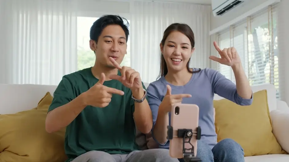 Young,Adult,Cute,Asia,Couple,Fun,Play,Dancing,Music,Game