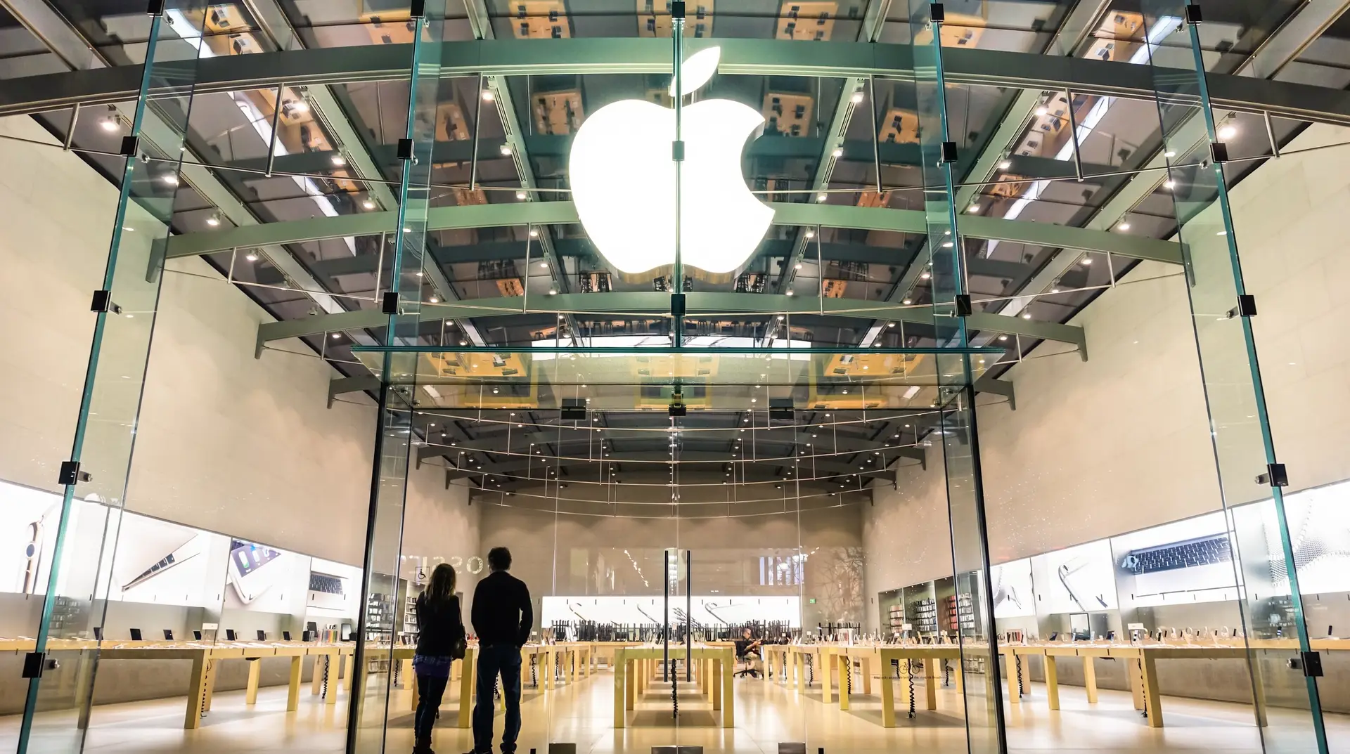 Los,Angeles,-,21,March,2015:,Apple,Store,On,3rd