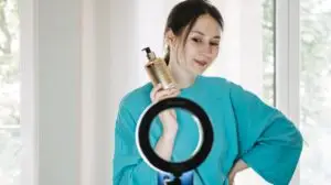 woman social media influencer