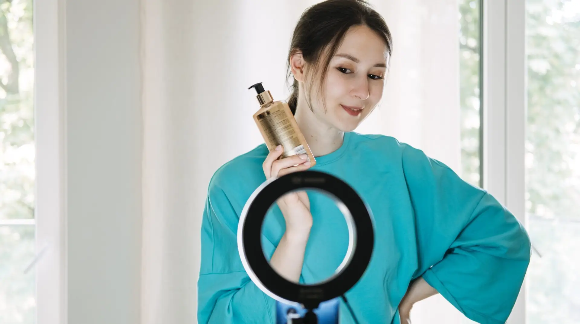 woman social media influencer